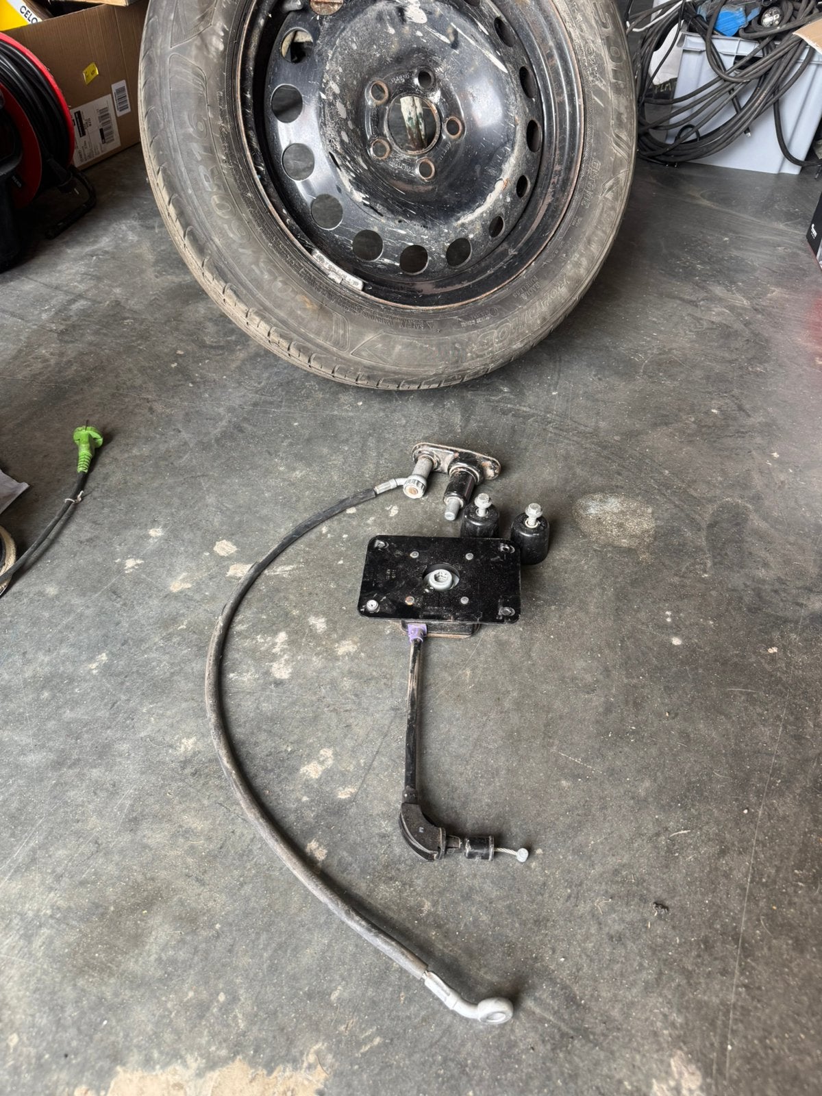 Ford reservewiel met montagekit, Ophalen, Nieuw, Ford