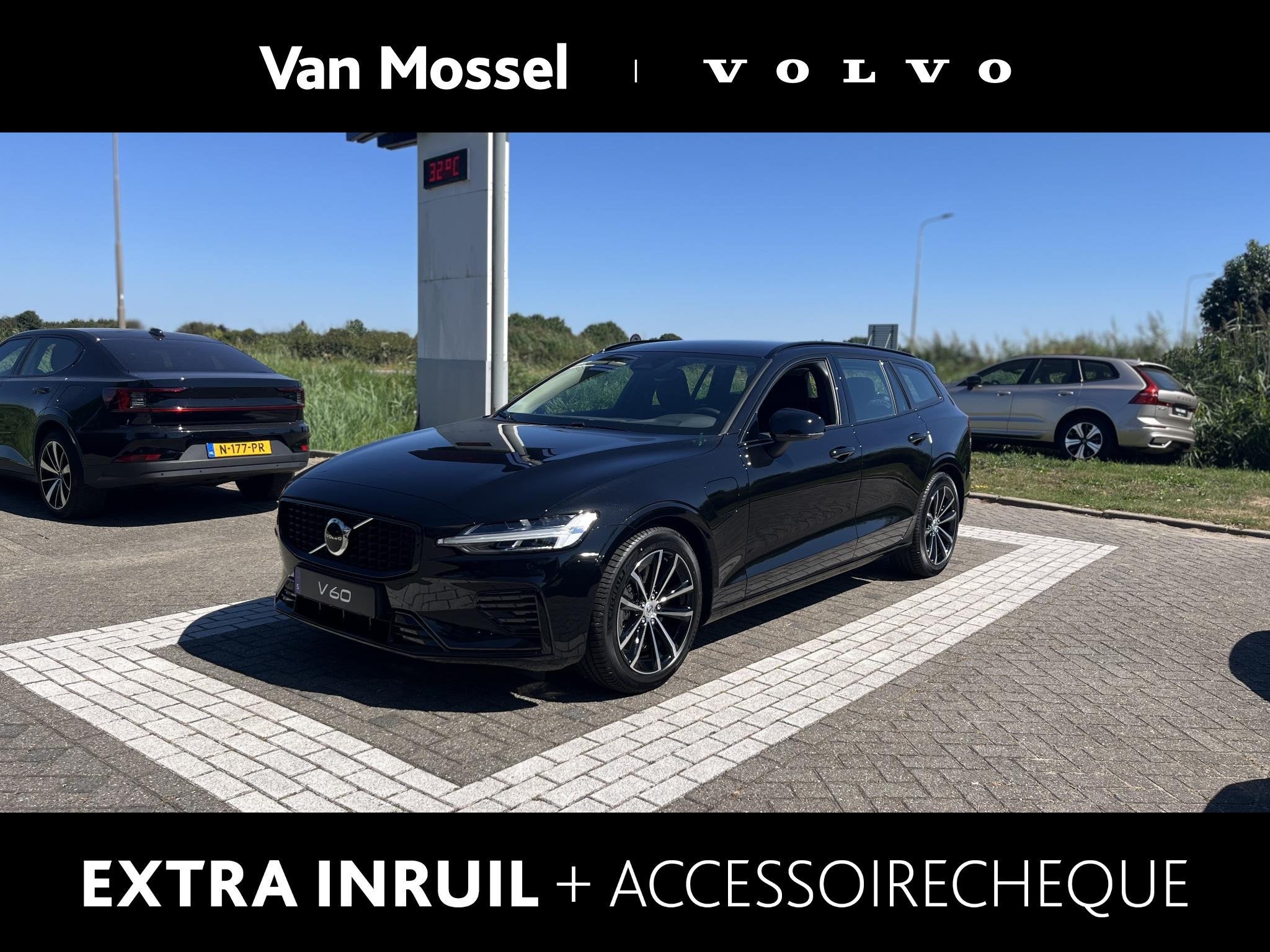 Volvo V60 T6 Plug-in hybrid AWD Plus Dark | 18 Inch Velgen |, Auto's, Volvo, Automaat, 4 cilinders, Zwart, Leder