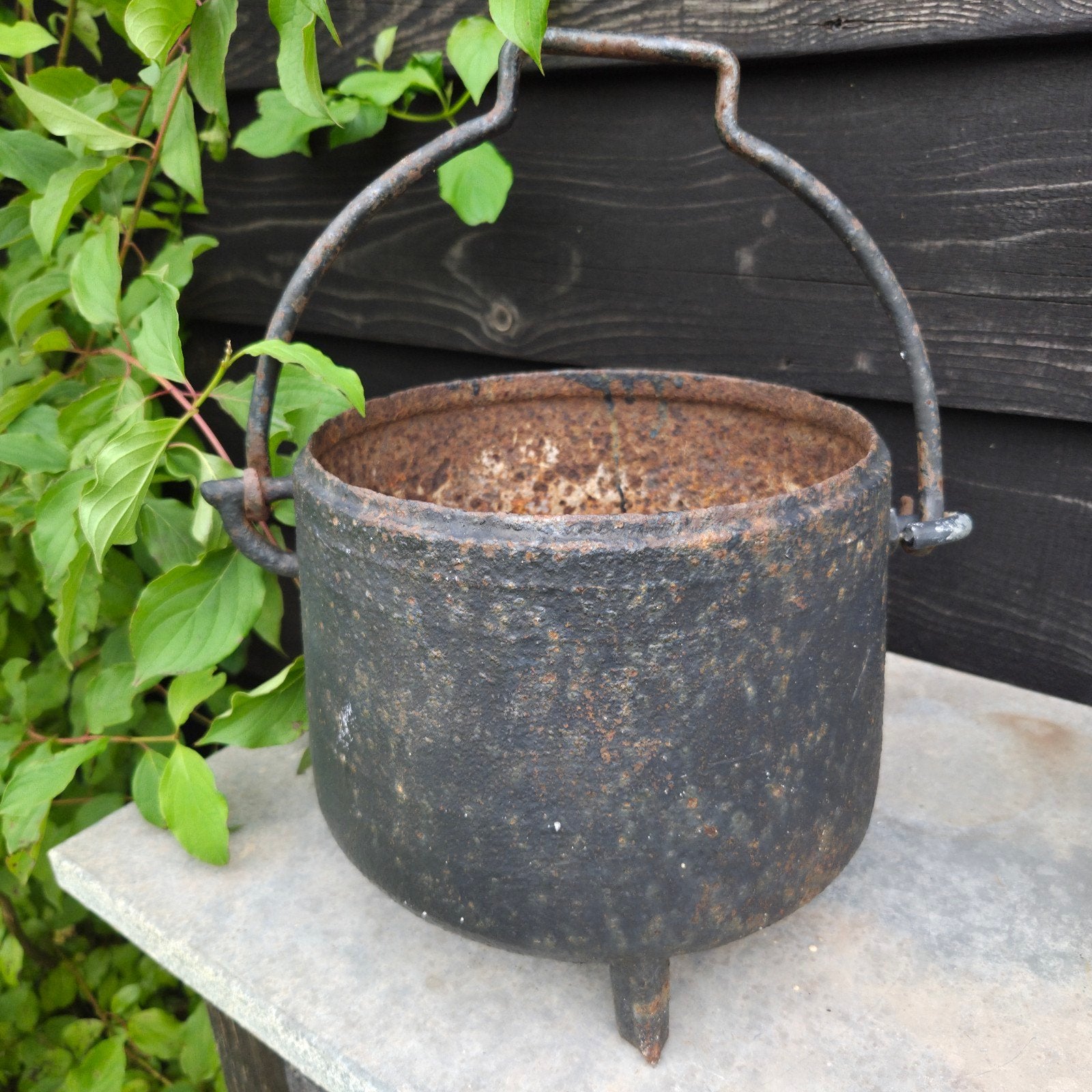 Gietijzeren antieke ketel pot stoofpot heksenketel Halloween, Gebruikt, Minder dan 30 cm, Rond, Ophalen of Verzenden