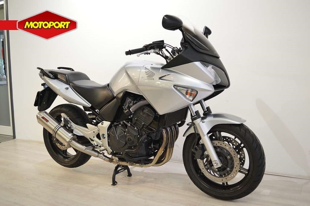 Honda CBF 600 S (bj 2006), Wijngaardveld 1
9300  AALST, BE, Mc.benelux@honda-eu.com, Toermotor, HONDA MOTOR EUROPE Ltd Belgian Branch