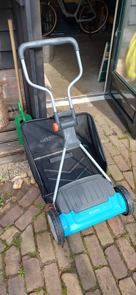 Gardena 400 C Kooimesmaaier met Opvangbak, Ophalen, Handgrasmaaier, Zo goed als nieuw, Opvangbak