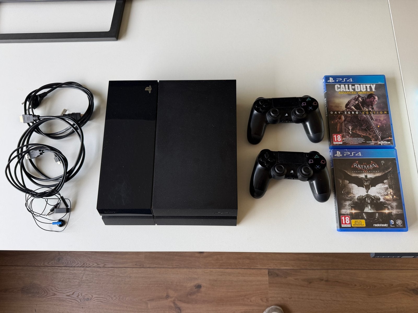 PS4 500GB met 2 controllers en 2 games, Met 2 controllers, Ophalen of Verzenden, Original, 500 GB
