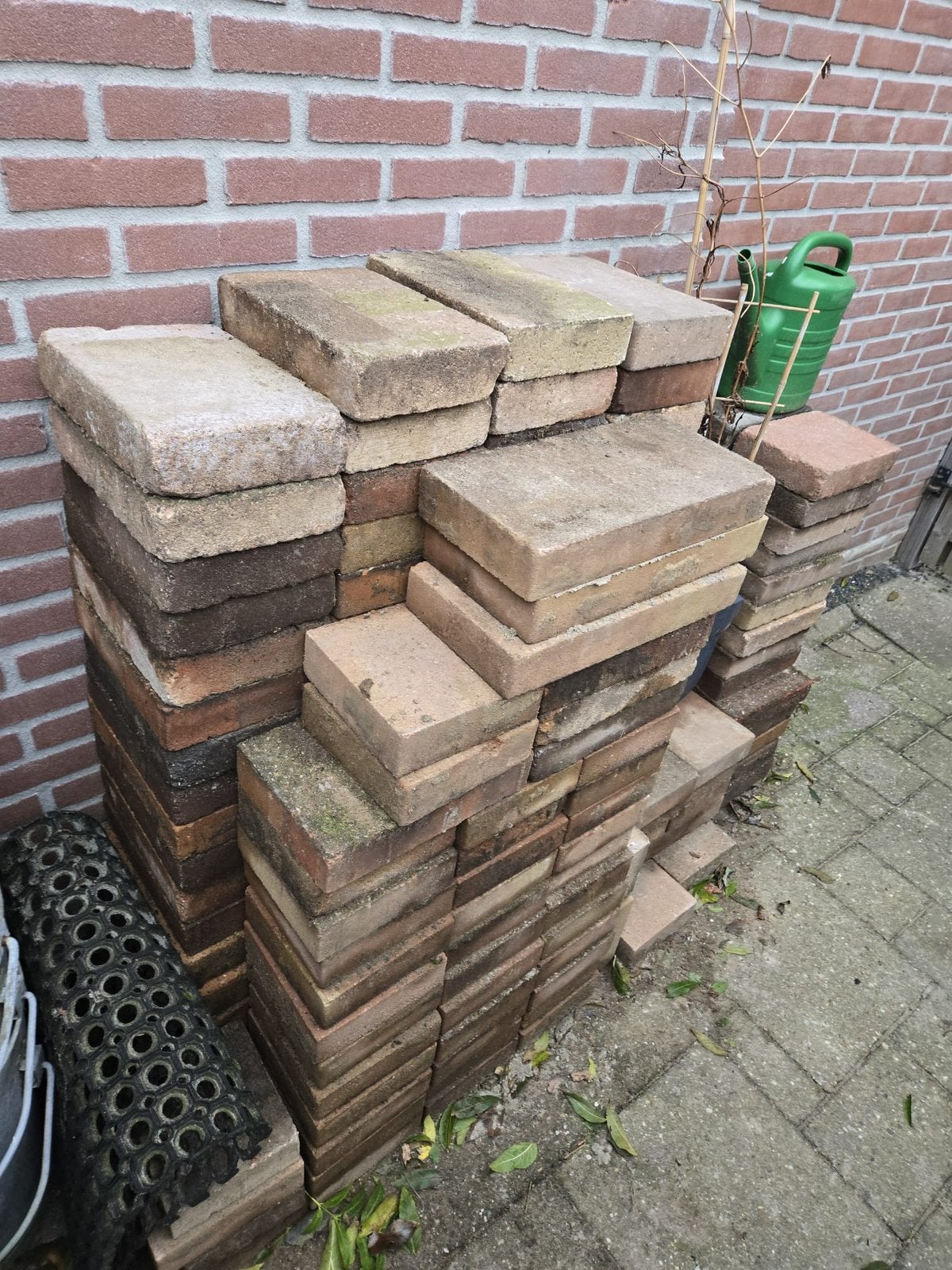 Gratis stenen ongeveer 10m2, Ophalen, Gebruikt, Klinkers, 5 tot 10 m²