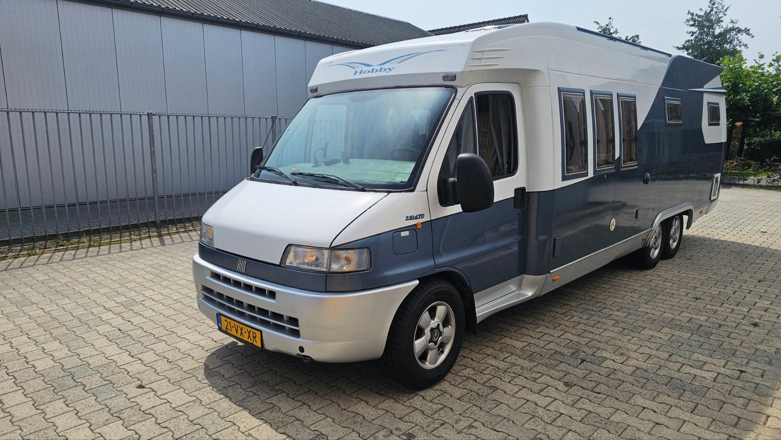 Hobby 750 camper, Hobby, Tot en met 3, Half-integraal, 7 tot 8 meter