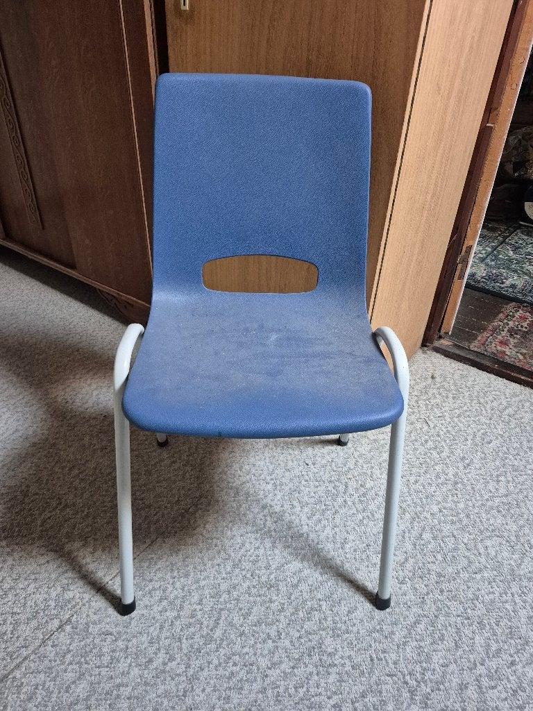 4 kuipstoelen, Huis en Inrichting, Stoelen, Ophalen, Kunststof, Blauw, Zo goed als nieuw