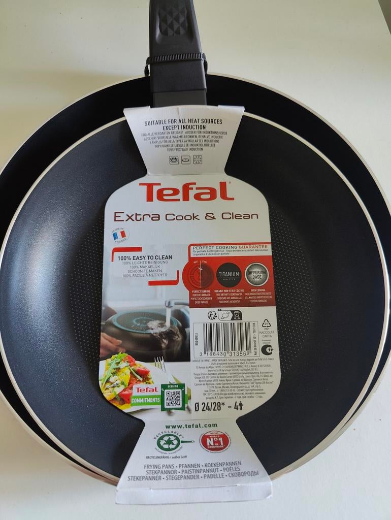 Tefal Extra Cook & Clean Koekenpannen set 24/28 cm, Ophalen of Verzenden, Nieuw, Pannenset