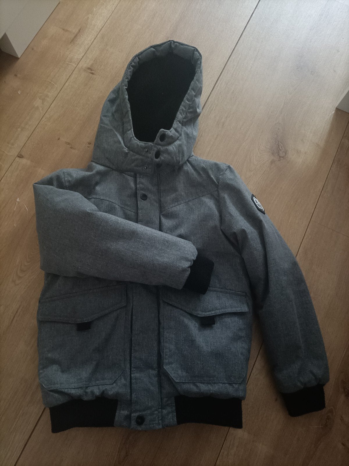 Jongens winterjas, maat 134/140, Kleding | Heren, Jassen | Winter, Ophalen, Zo goed als nieuw, Overige maten, Zwart