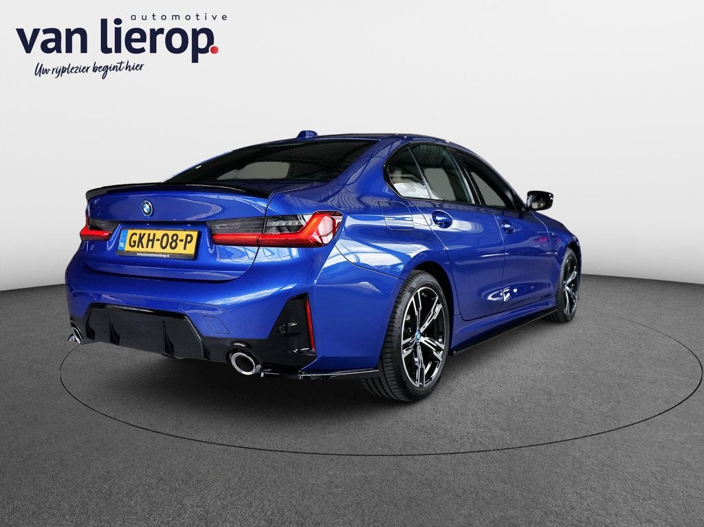 BMW 3-serie 320e M-SPORT | PORTIMAO BLUE | LED | NL AUTO NAP, 1998 cc, Achterwielaandrijving, Gebruikt, 4 cilinders