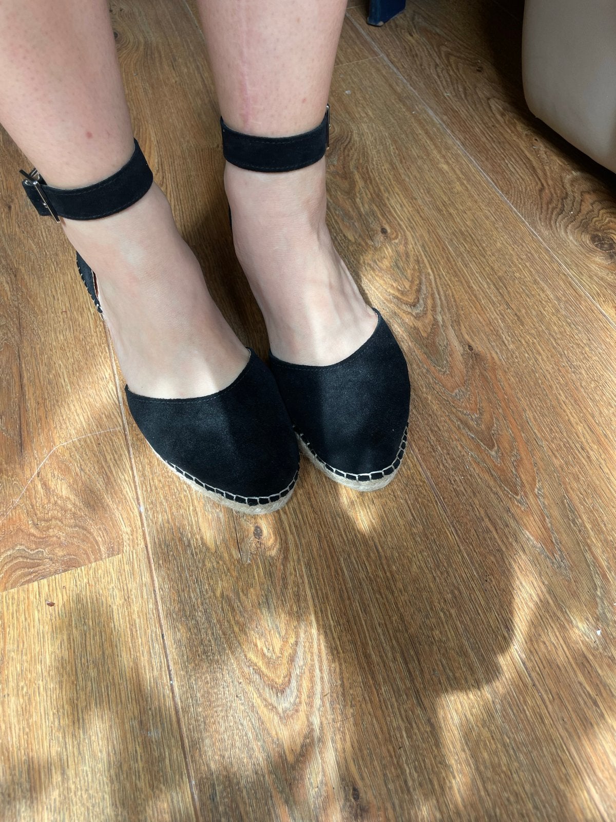 Zwarte suède espadrilles maat 40 - zo goed als nieuw, Zwart, Ophalen of Verzenden, Zo goed als nieuw, Espadrilles of Moccasins