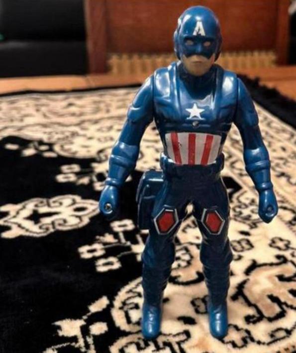 Captain America poppetje, Ophalen of Verzenden, Gebruikt