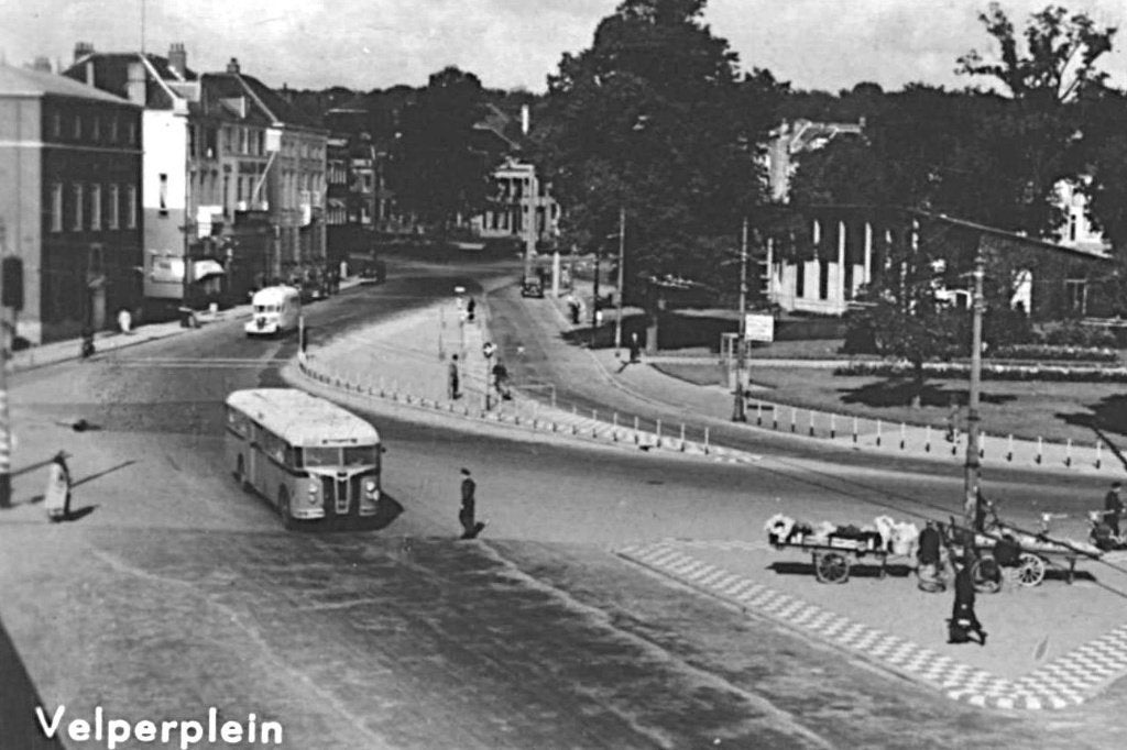 947218	Arnhem	1951	Gelopen met Postzegel, Ophalen of Verzenden, 1940 tot 1960, Gelopen, Gelderland