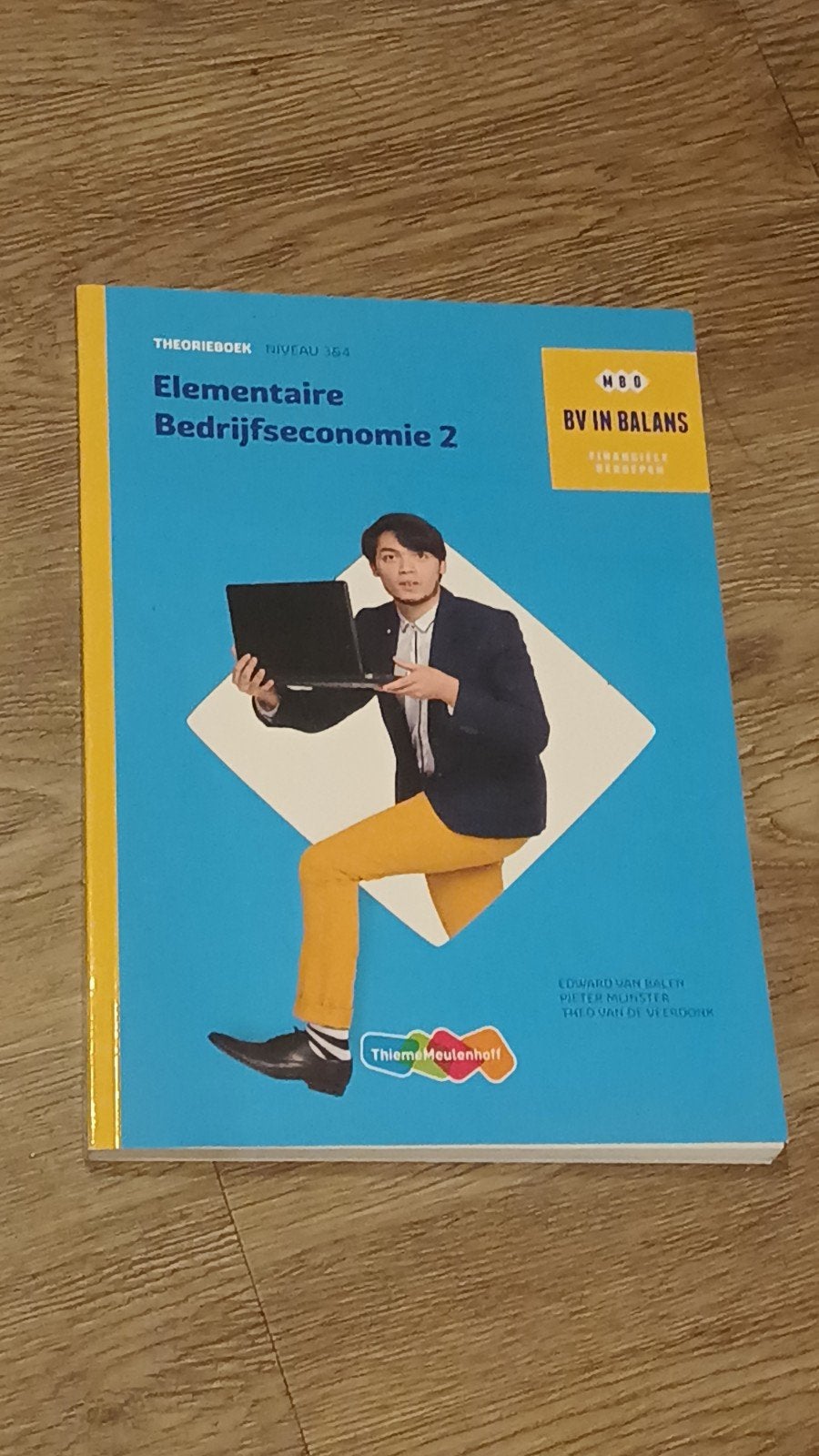 Elementaire Bedrijfseconomie 2 - Theorieboek MBO, Ophalen of Verzenden, Zo goed als nieuw, MBO, Edward van Balen, Pieter Munster, Theo van de Veerdonk