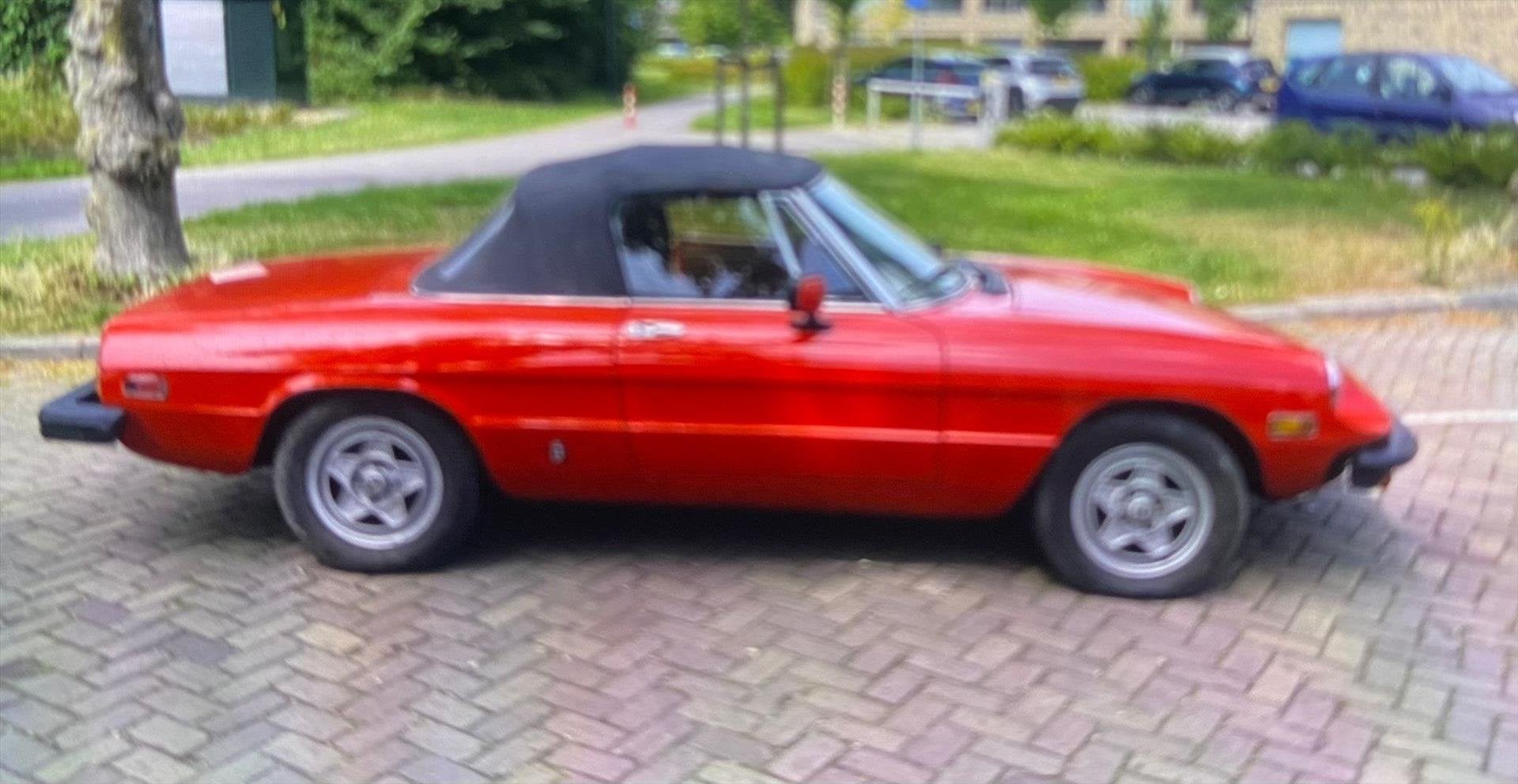 Alfa Romeo Alfa Spider 2.0 KENTEKEN USA TITLE AMERKAANS, Auto's, Gebruikt, Beige, Cabriolet, 4 stoelen