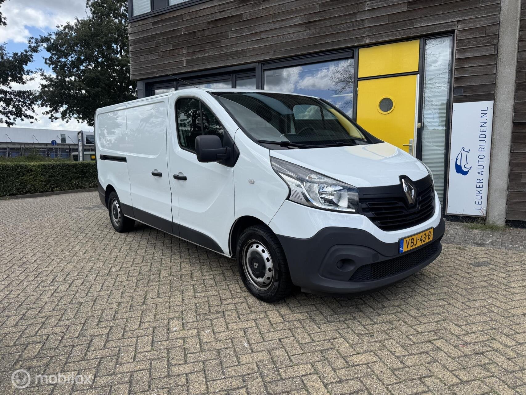 RENAULT TRAFIC EURO 6 1.6 dCi T29 L2H1 COMFORT DUBBELE DEUR, Auto's, 125 pk, Gebruikt, Euro 6, 4 cilinders