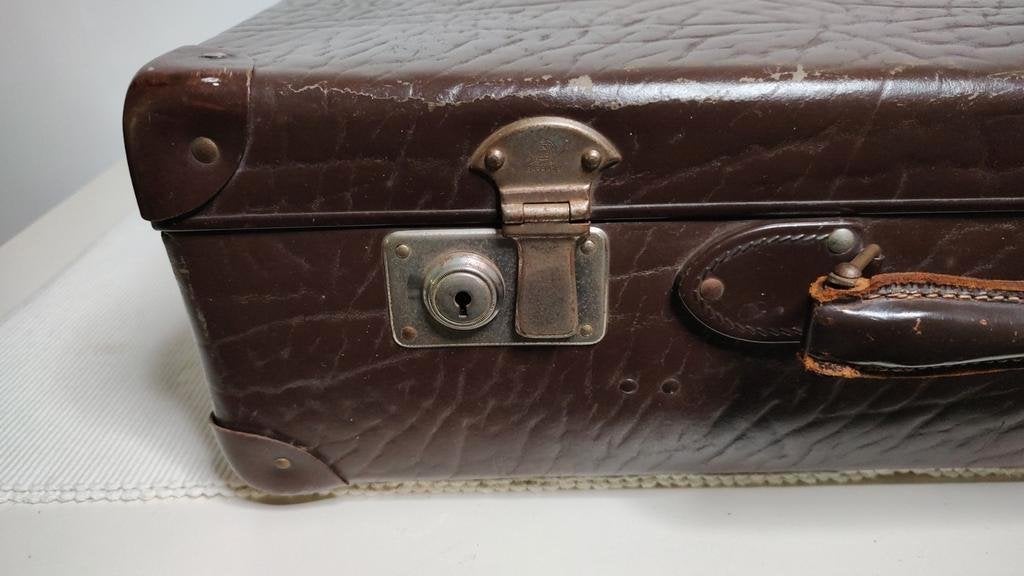 K534 VINTAGE jaren 40-50 koffer van geperst karton, Sieraden, Tassen en Uiterlijk, Koffers, Overige materialen, Gebruikt, 50 tot 60 cm