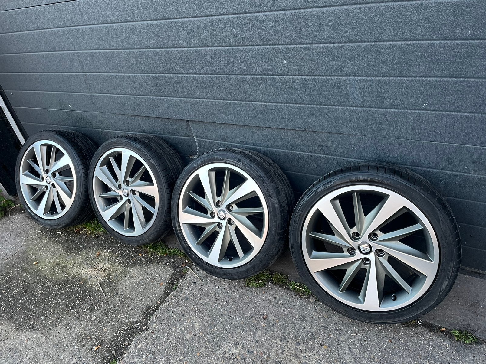 Seat Leon Diamantada  FR velgen 18 inch origineel, Ophalen, 18 inch, Velg(en), Zomerbanden