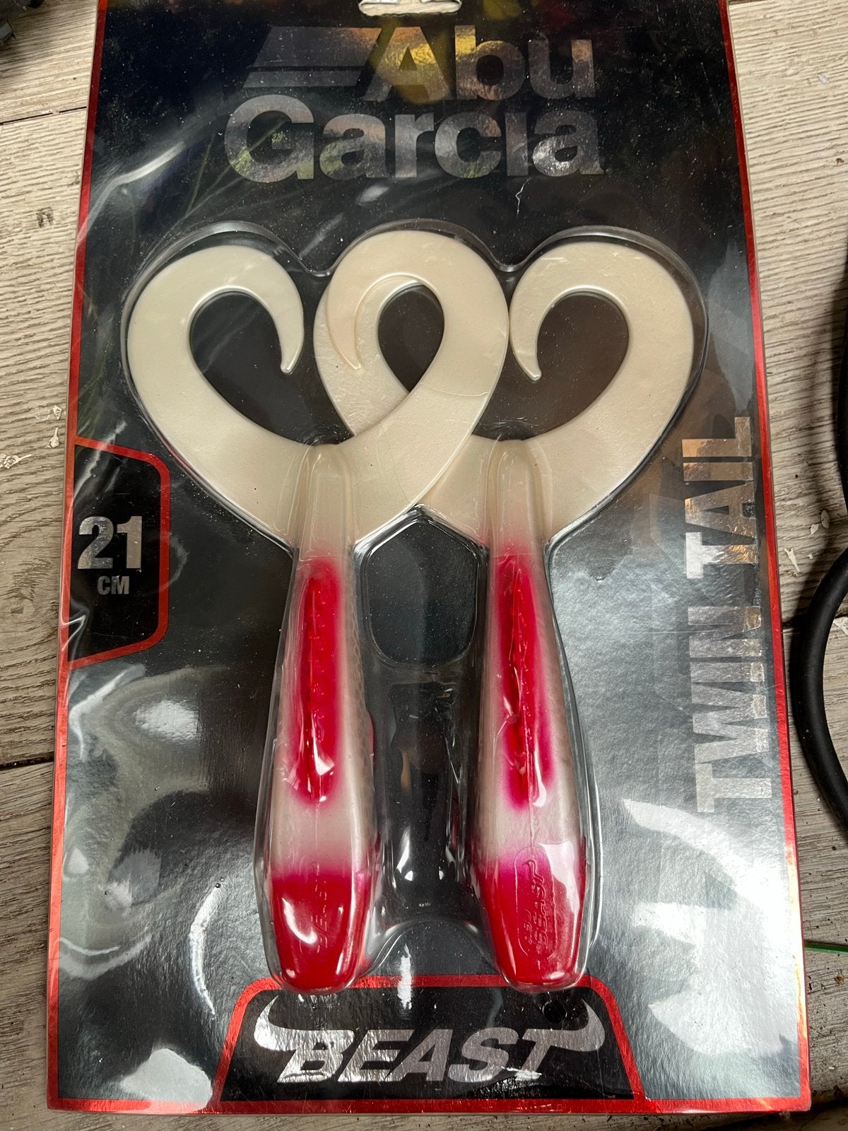Abu Garcia Beast Twin Tail 21cm Red Head kunstaas, Ophalen, Nieuw, Kunstaas