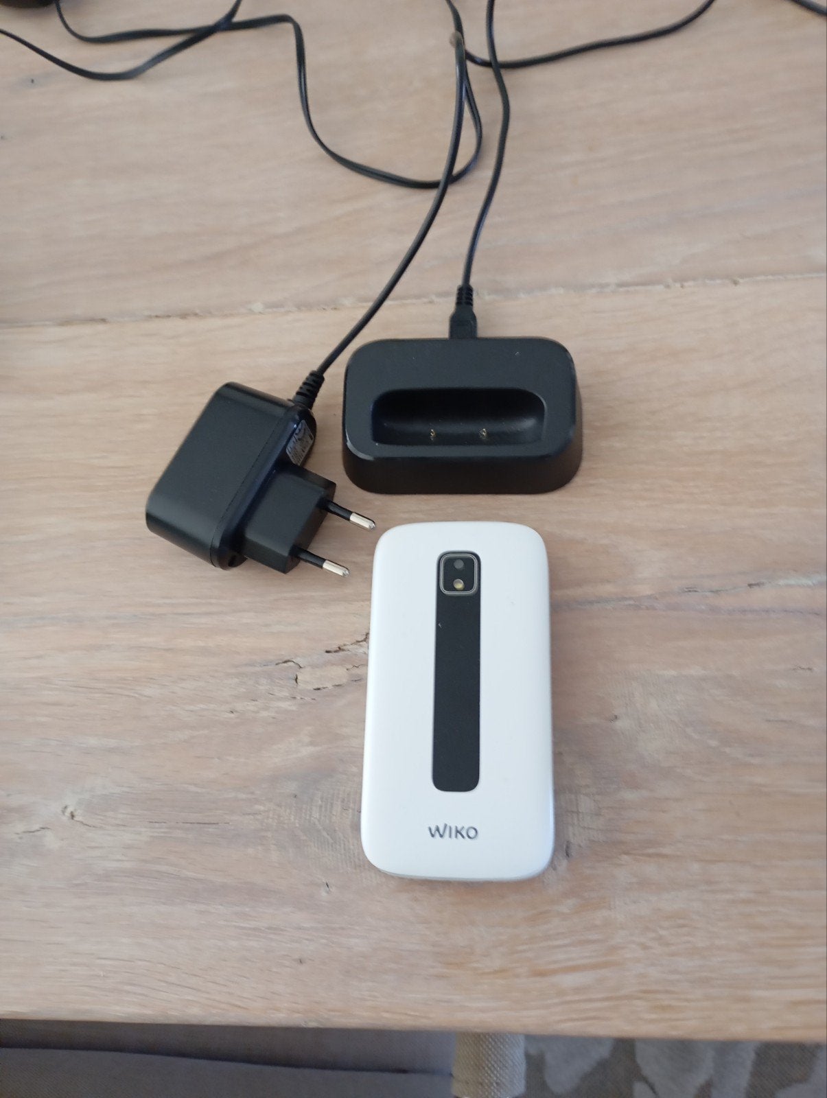 Nette mobiele telefoon met losse lader en doos, Ophalen of Verzenden, Zo goed als nieuw, Oplaadstation