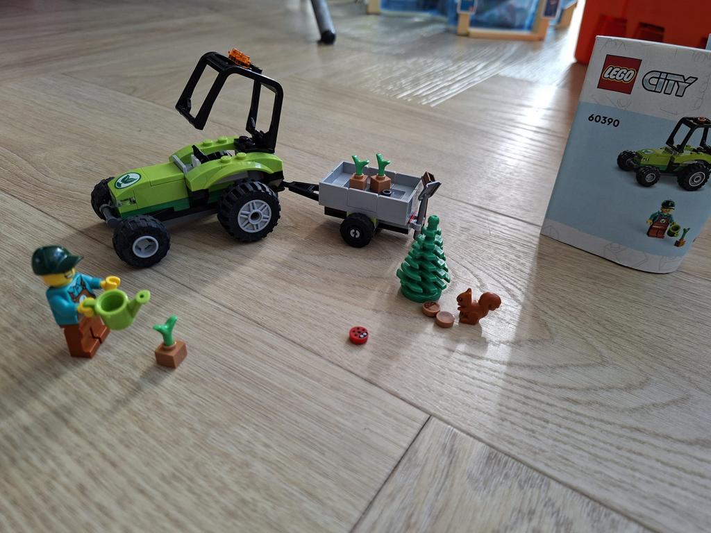 LEGO City Parktractor 60390 - Compleet met instructie, Kinderen en Baby's, Speelgoed | Duplo en Lego, Zo goed als nieuw, Lego