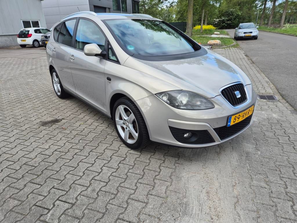 Seat Altea XL 1.2 TSI 77KW Stationwagon 2011 Beige, Auto's, Seat, Voorwielaandrijving, 1295 kg, 4 cilinders, Altea XL