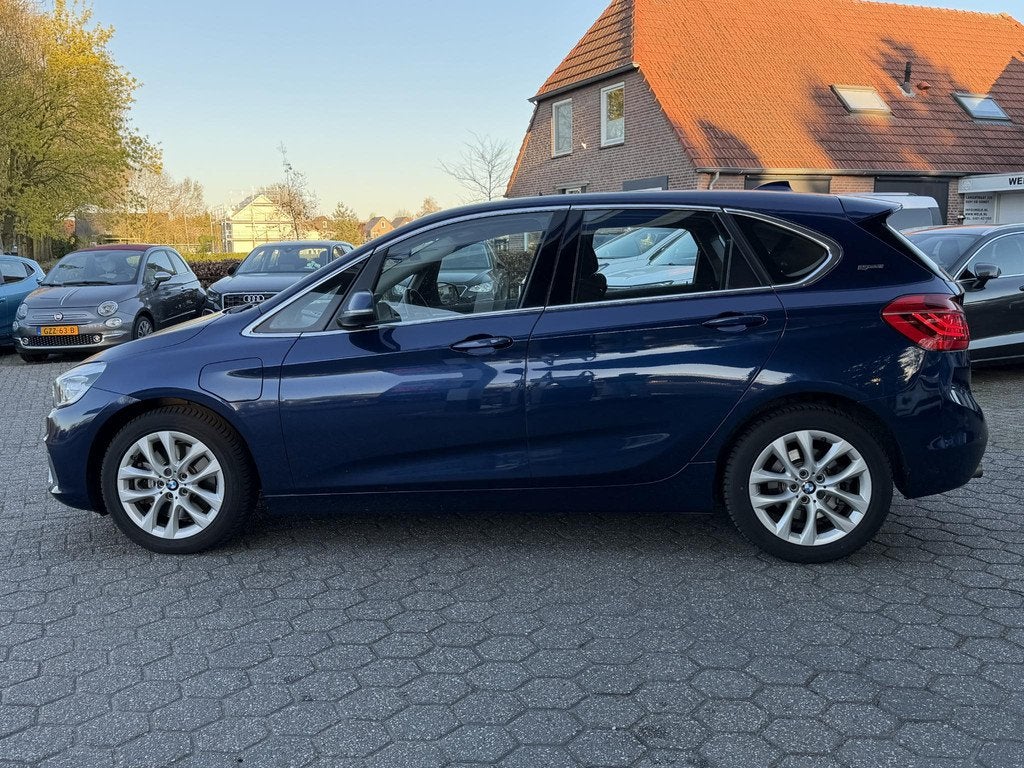 BMW 2-serie Active Tourer 225xe Centennial Executive AUTOMAA, Auto's, BMW, Automaat, Stof, Gebruikt, Euro 6