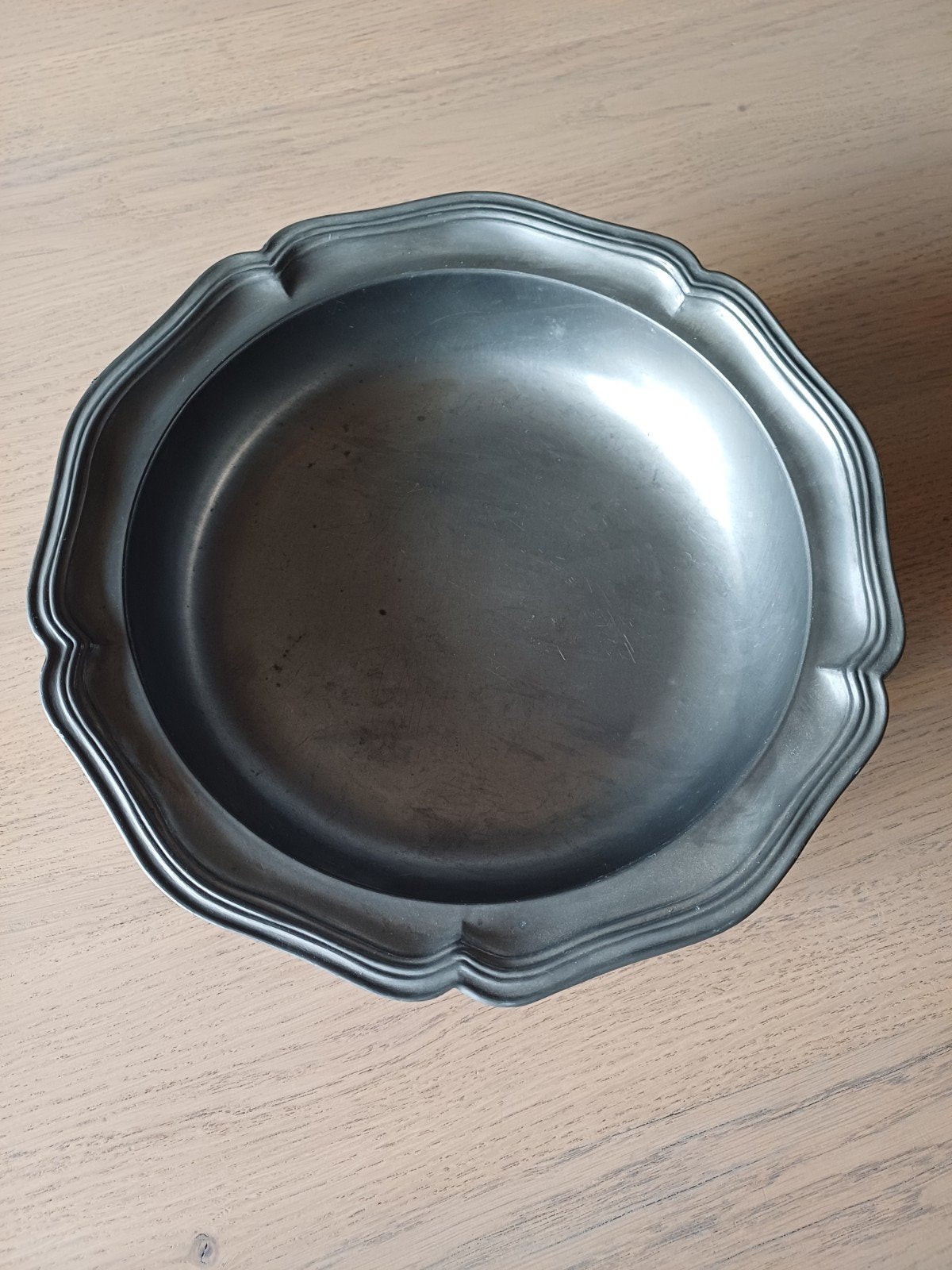 Antieke tinnen schaal op pootjes, Antiek en Kunst, Ophalen of Verzenden