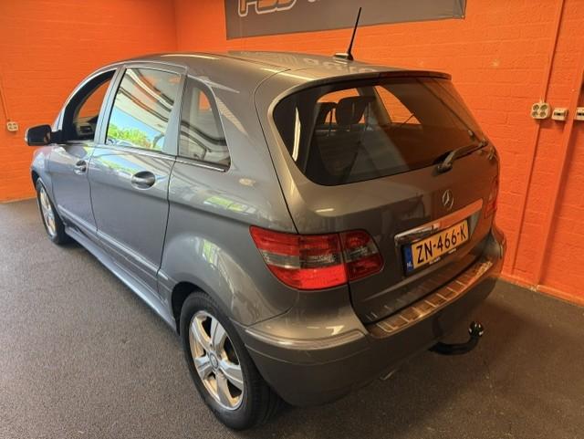 Mercedes-Benz B-klasse 200 / AUTOMAAT / VELE OPTIE'S!, Auto's, Mercedes-Benz, Euro 5, 136 pk, Gebruikt, 4 cilinders