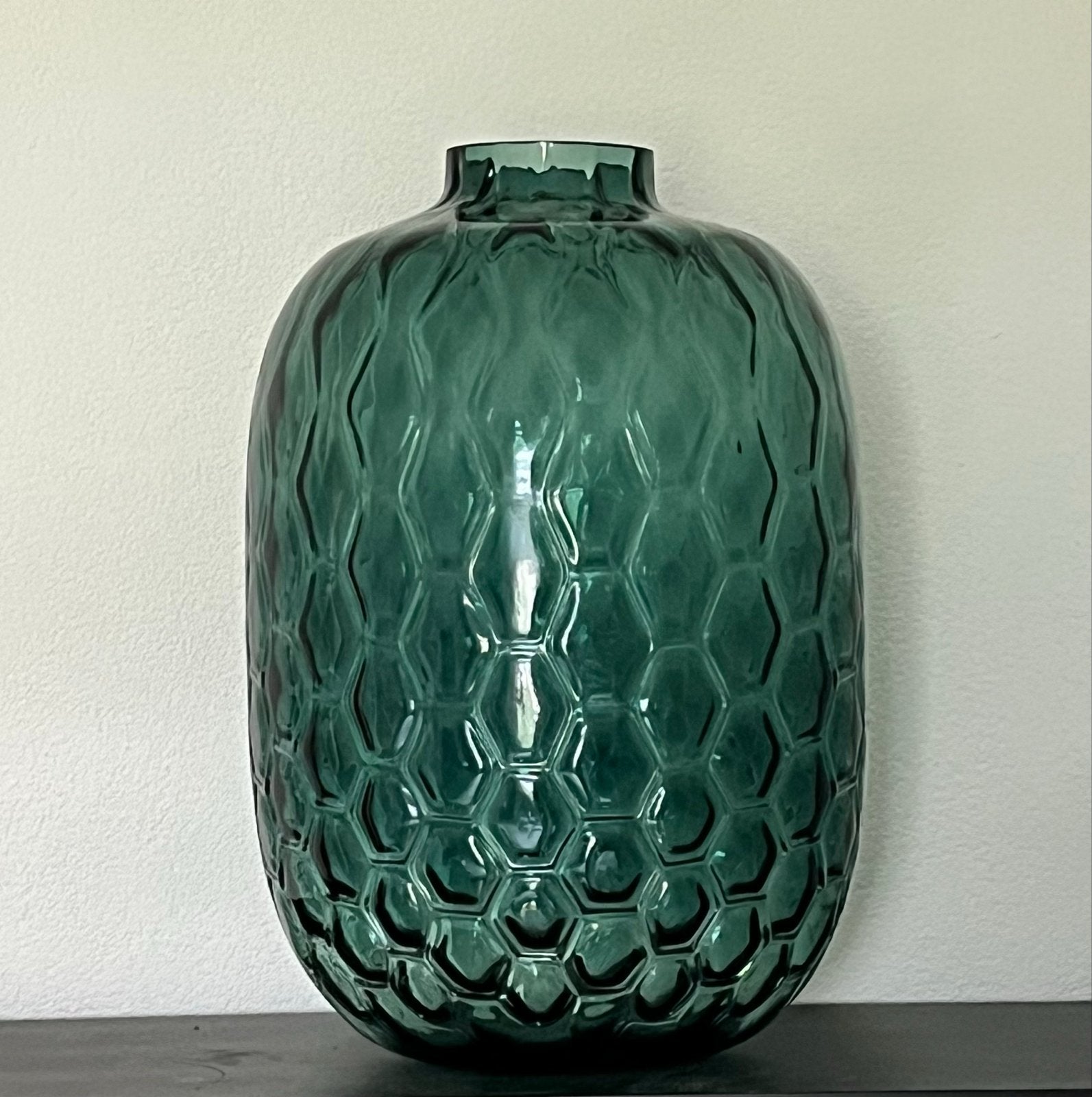 Grote groene glazen vaas met honingraatpatroon, Antiek en Kunst, Ophalen
