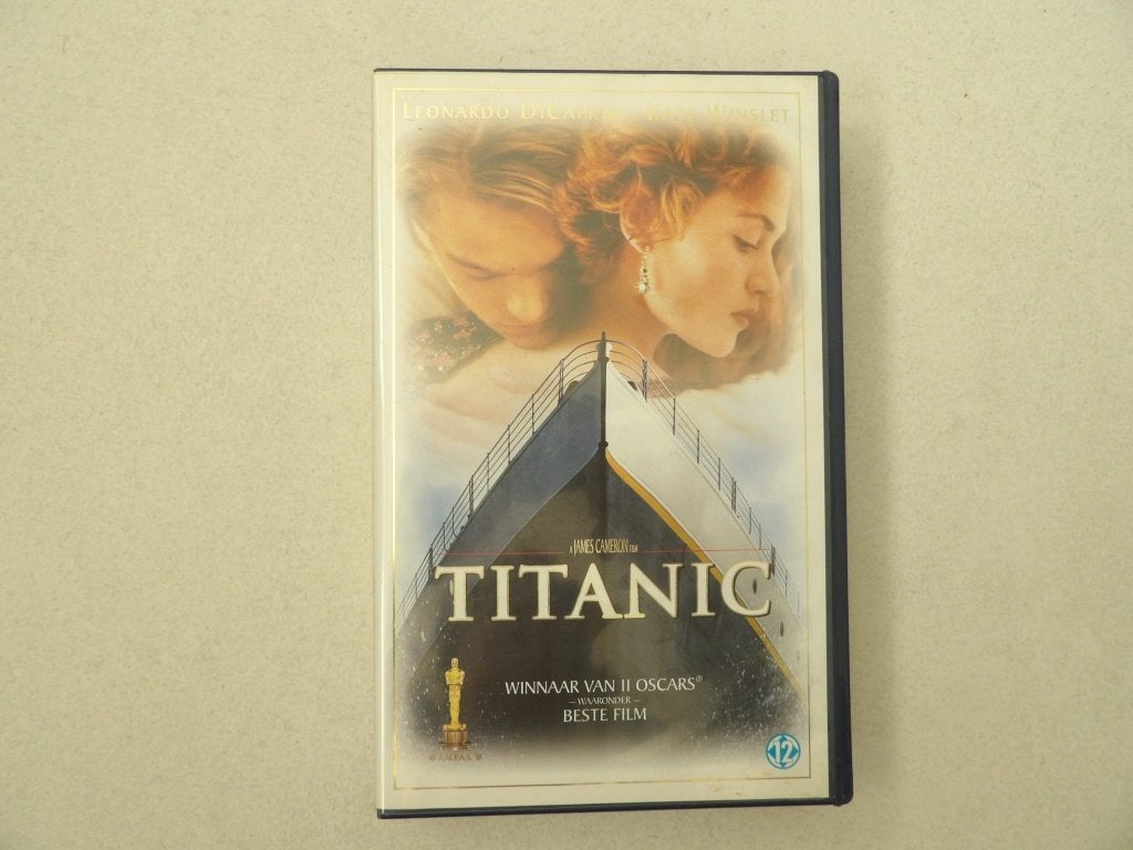 VHS videoband TITANIC, Cd's en Dvd's, VHS | Film, Ophalen of Verzenden, Zo goed als nieuw, Actie en Avontuur, Vanaf 12 jaar