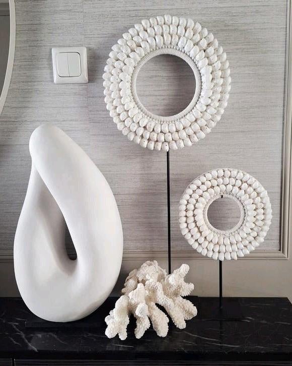 Gave grote set schelpenkettingen op voet wit zwart 68 cm!, Ophalen of Verzenden, X, X, X