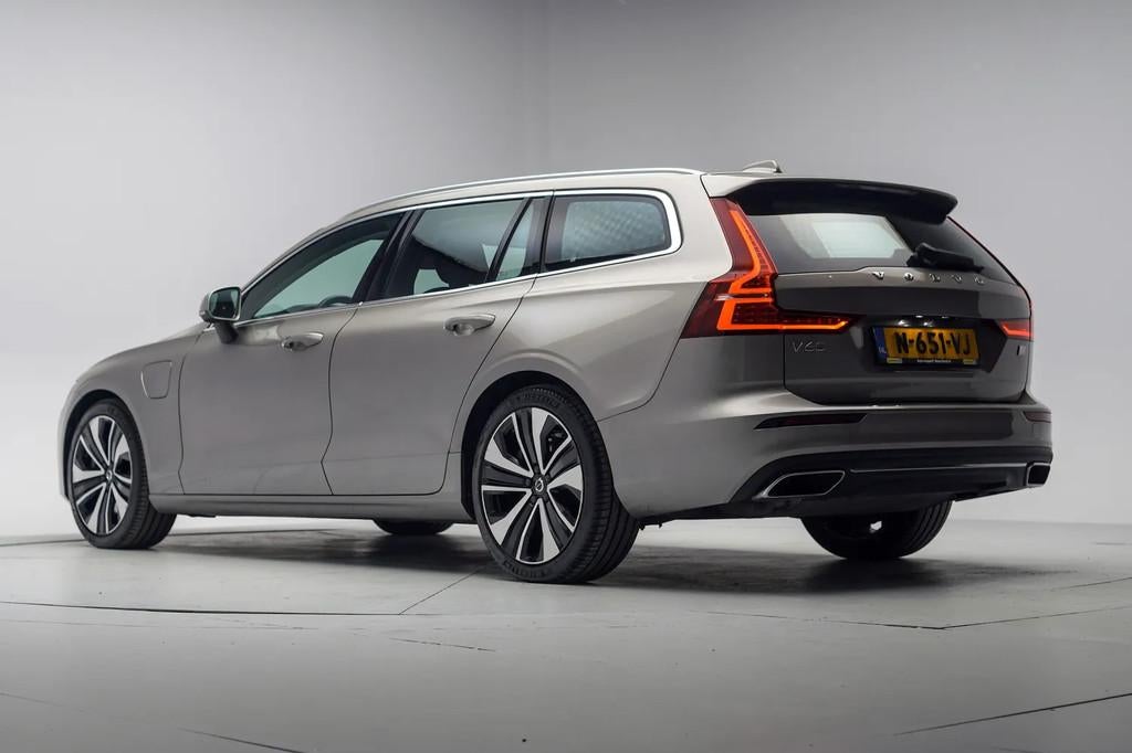 Volvo V60 2.0 T6 Recharge AWD Inscription Expression Aut. [, Auto's, Volvo, Automaat, Gebruikt, 4 cilinders, 340 pk