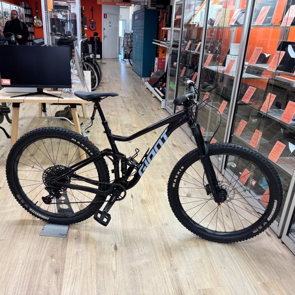 Giant Stance 29 1 M ROSEWOOD MTB | Maat M | 2025 | +bon, Fietsen en Brommers, Fietsen | Mountainbikes en ATB, Giant, Zo goed als nieuw