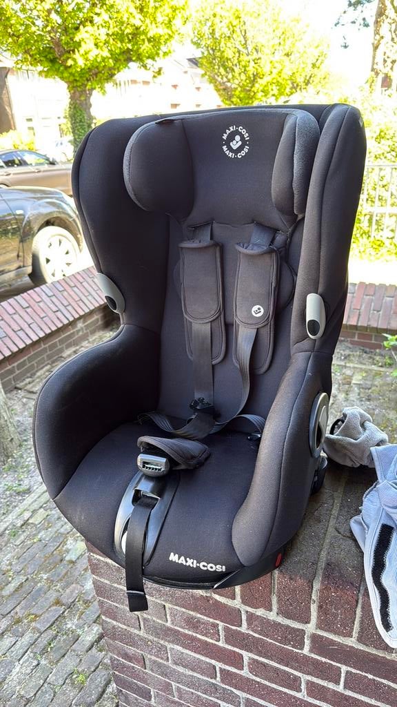 Maxi cosi Axiss autostoel, Kinderen en Baby's, Autostoeltjes, Autogordel, 9 t/m 18 kg, Ophalen of Verzenden, Zo goed als nieuw