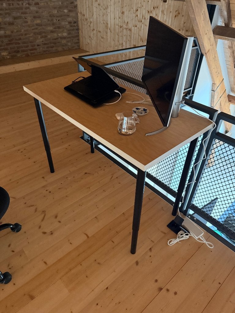 IKEA MITTCIRKEL Table lively pine effect 120x60 cm, 100 tot 150 cm, Zo goed als nieuw, Eikenhout, Rechthoekig
