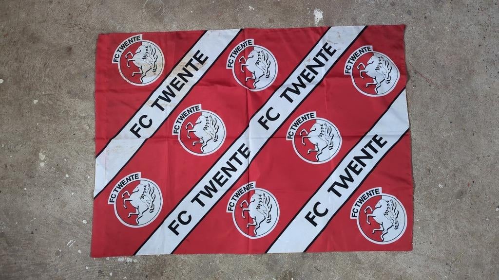 FC Twente jaren 90 vlag, Ophalen of Verzenden, Gebruikt, F.C. Twente