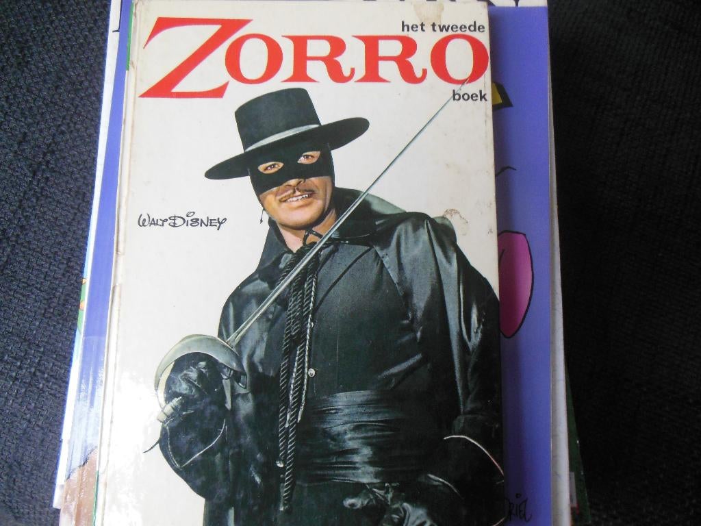 disney movie boek origineel zorro filmboek deel 2, Ophalen of Verzenden, Overige figuren, Zo goed als nieuw, Overige typen