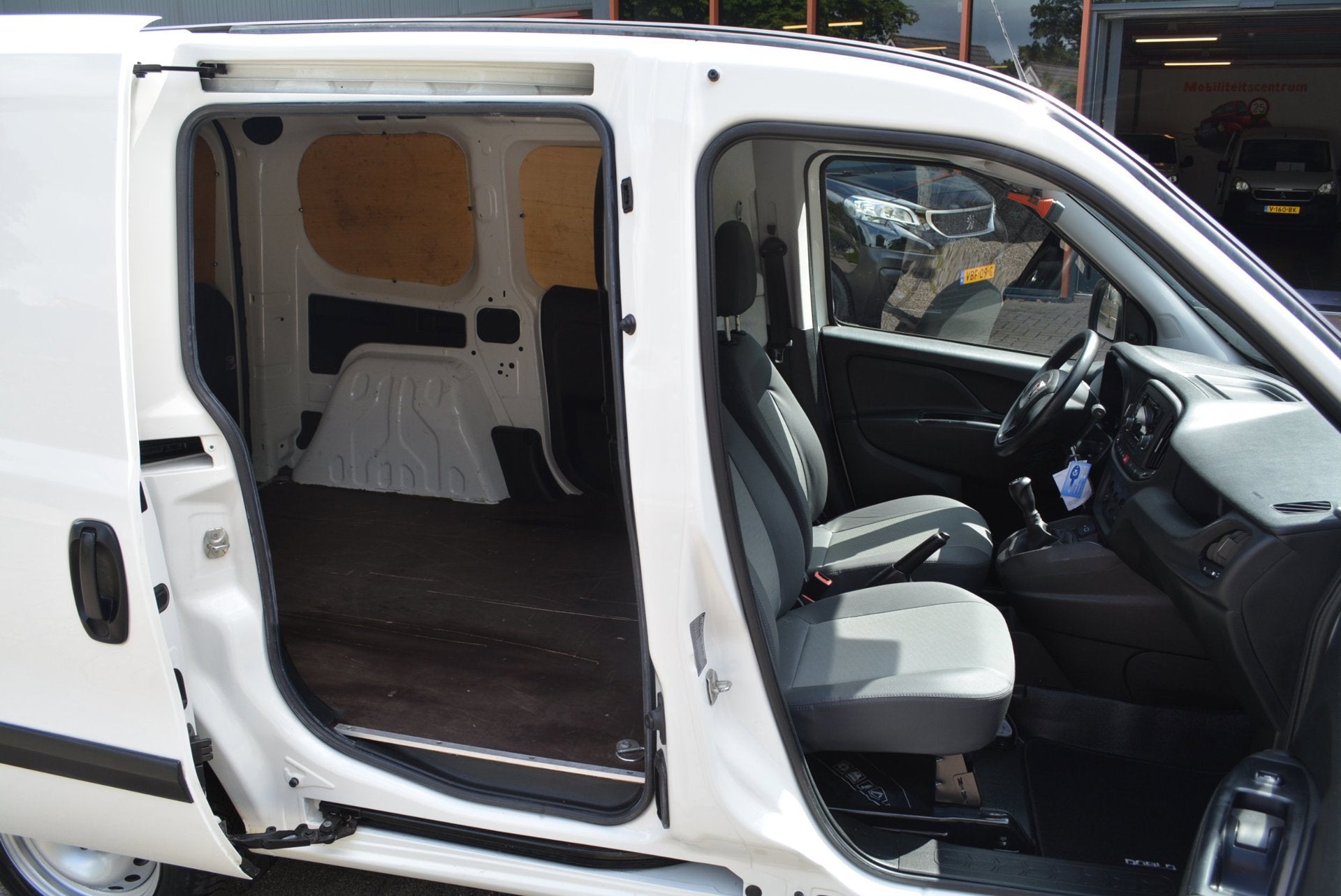 Fiat Doblò Cargo 1.3 MJ L1H1, Auto's, Voorwielaandrijving, Stof, Gebruikt, Euro 6