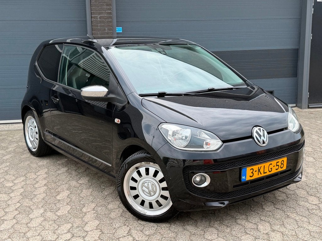 Volkswagen Up! 1.0 high up! BlueMotion|NAVI|NIEUWE APK|AIRCO, Euro 5, Gebruikt, Up!, 4 stoelen