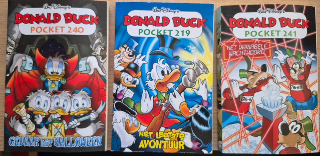 Donald Duck Pockets: 67 reguliere en 22 extra dikke pockets, Meerdere stripboeken, Ophalen of Verzenden, Gelezen, Walt Disney