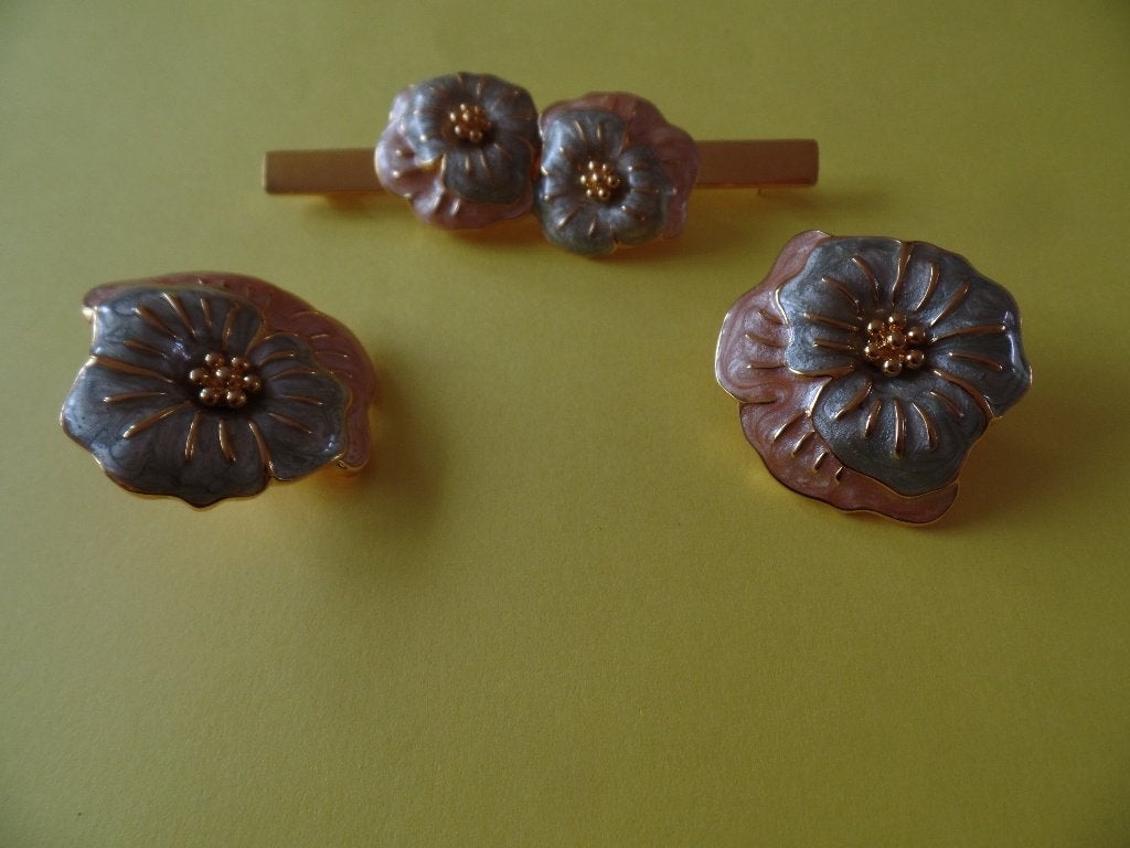 Van Monet merk - Vintage Broche en 2 oorbellen, Sieraden, Tassen en Uiterlijk, Ophalen of Verzenden, Zo goed als nieuw, Overige kleuren