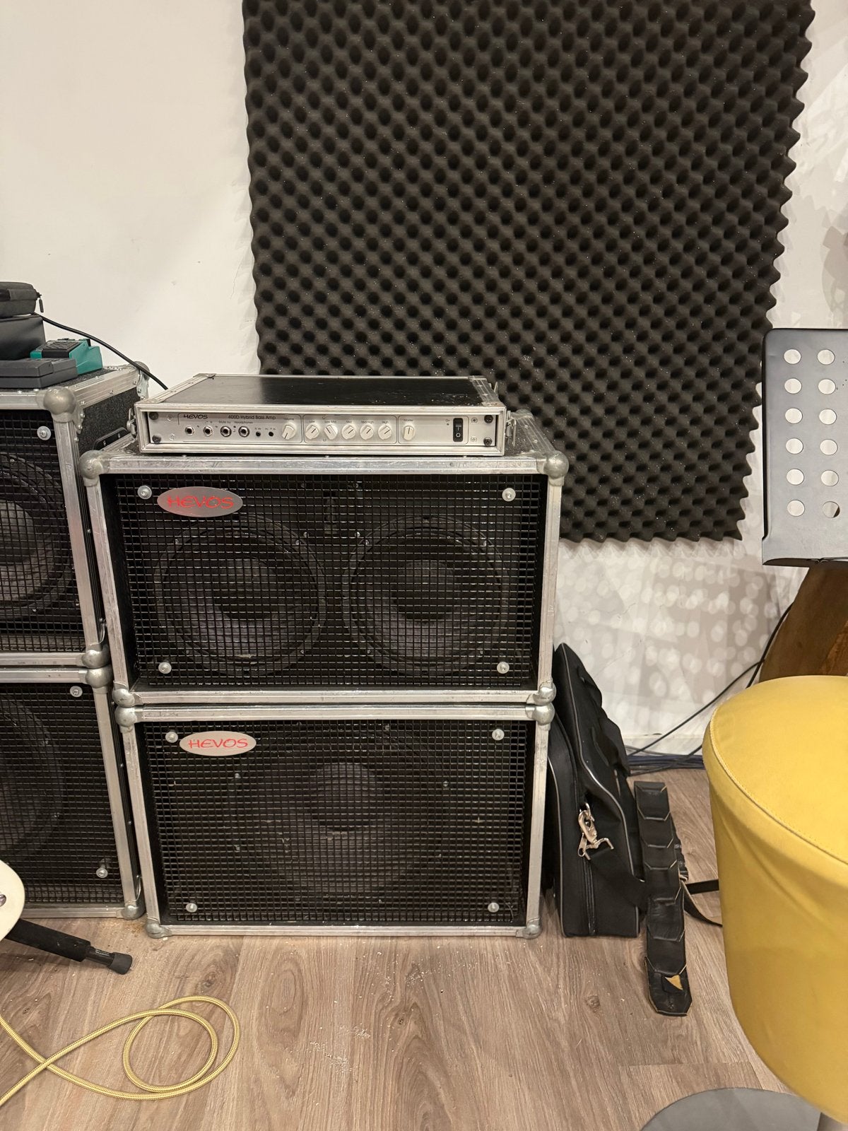 Hevos basversterker en 2x  speakerkasten, Ophalen of Verzenden, Gebruikt, Basgitaar, 100 watt of meer