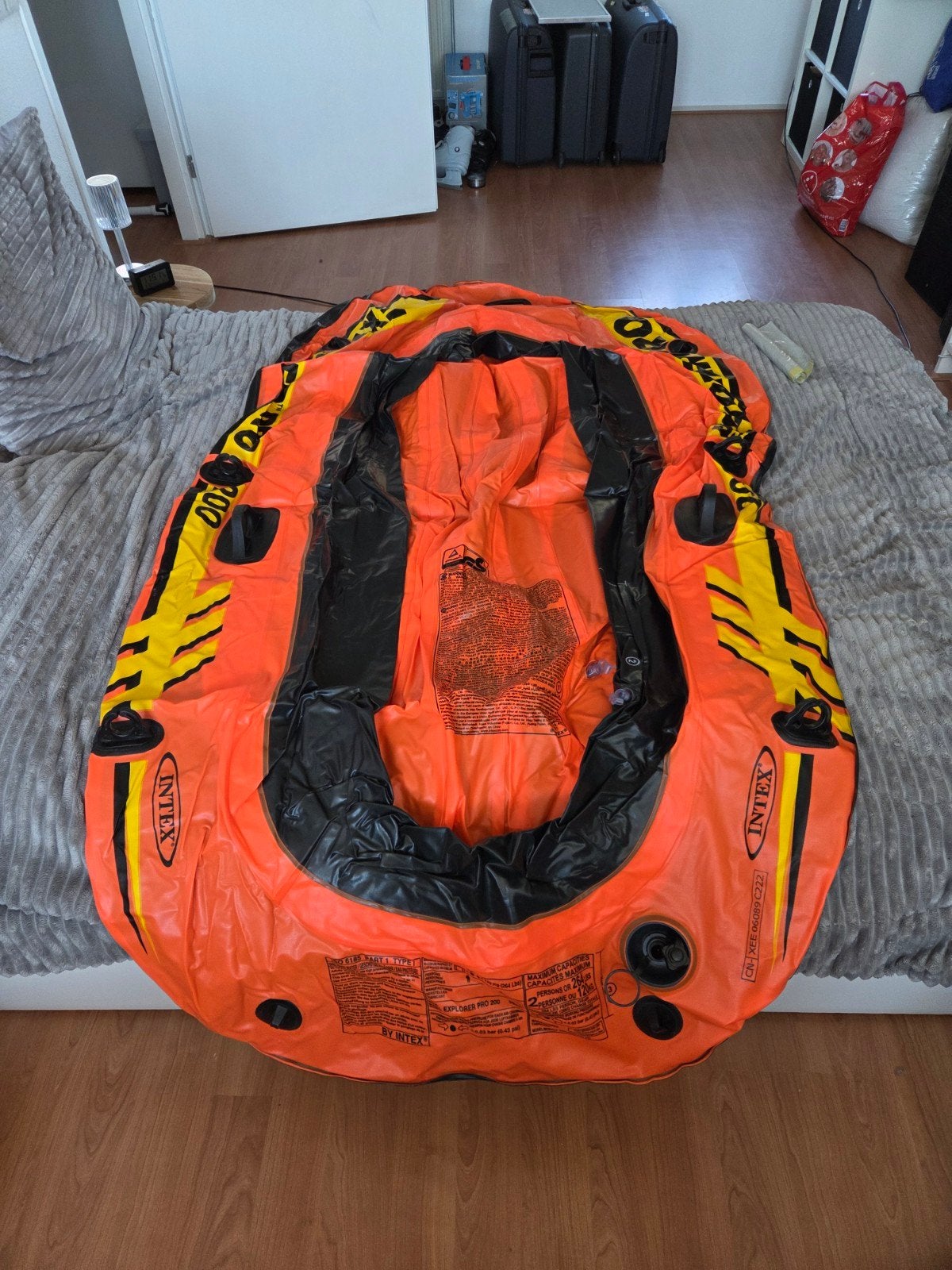 Intex Explorer Pro 200 opblaasboot met peddels, Ophalen of Verzenden, Zo goed als nieuw