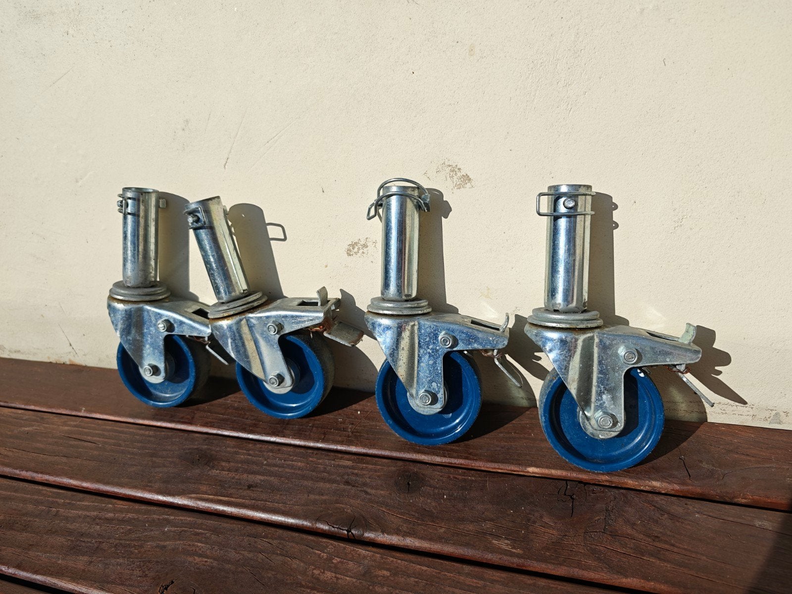 Altrex Steigerwielen - Set van 4, Doe-het-zelf en Verbouw, Ophalen, Gebruikt, Rolsteiger of Kamersteiger