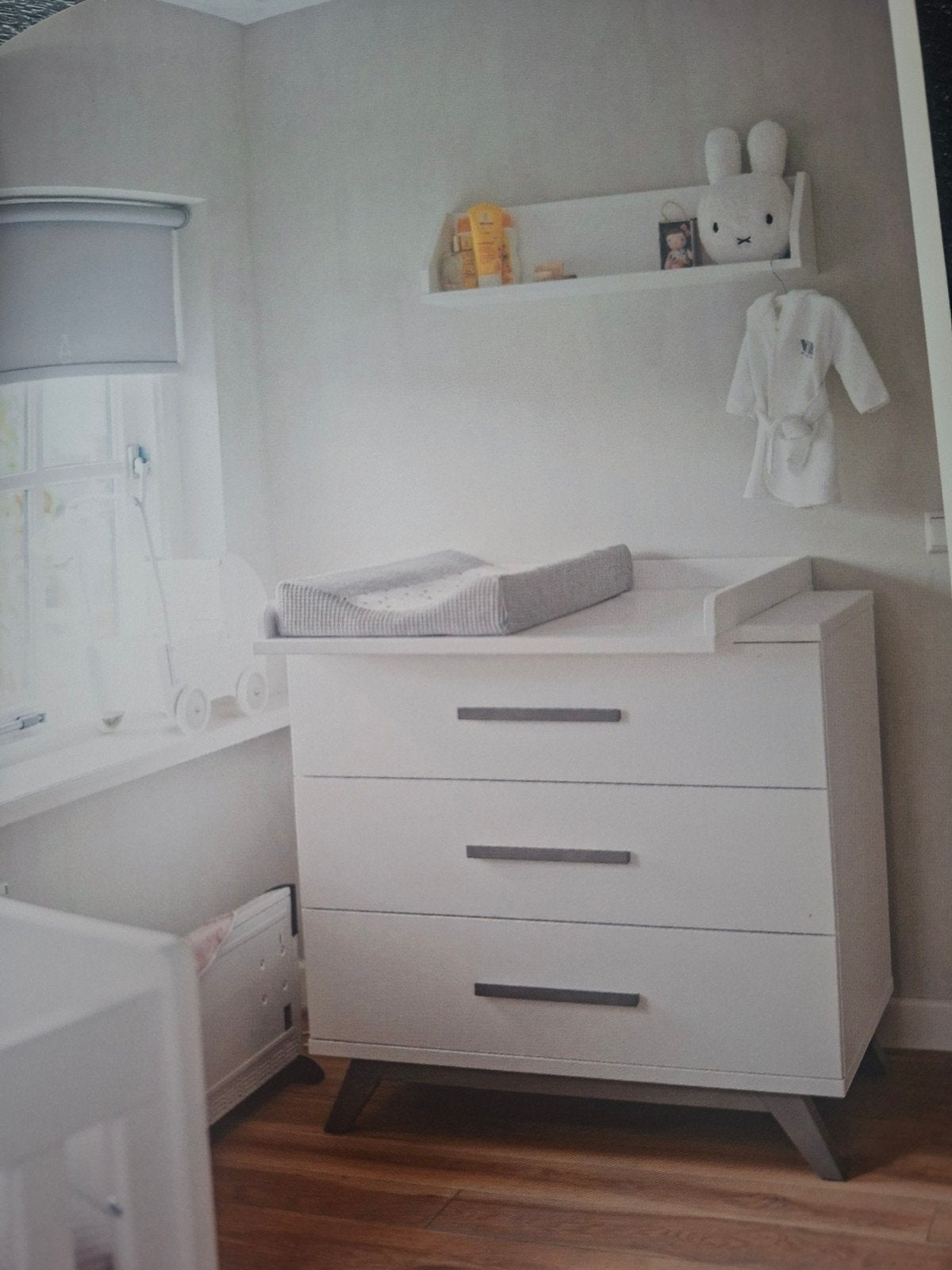 Foto 3 van Bopita Levi babykamer: commode, ledikantje en kast!