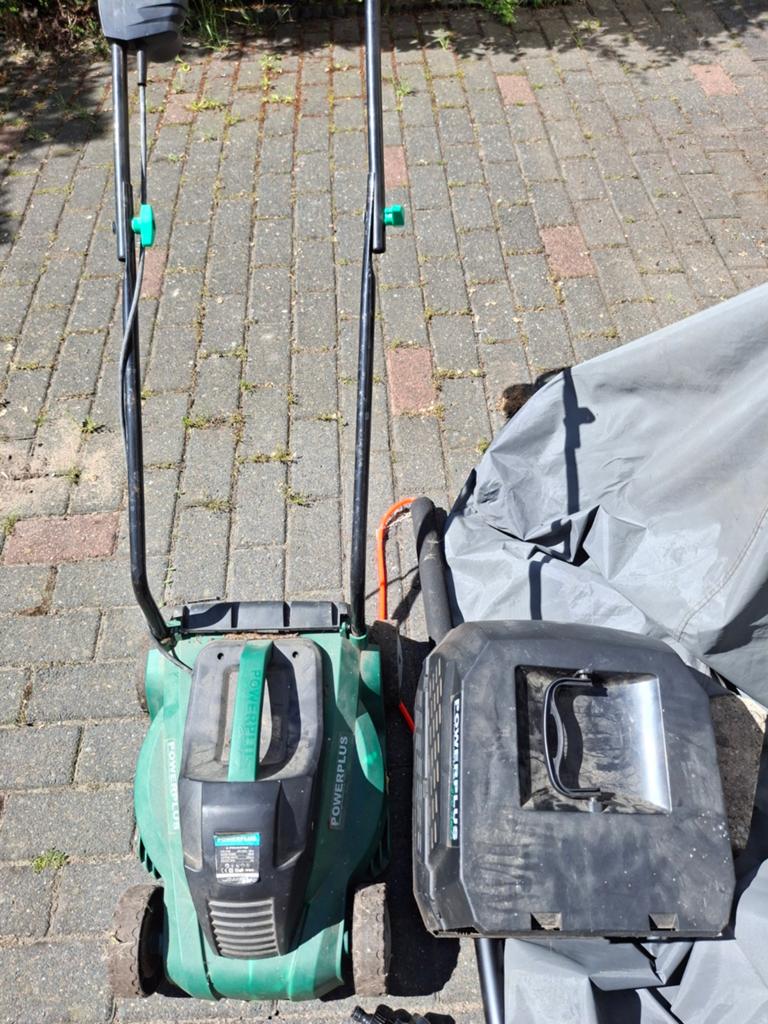 Grasmaaier - Werkbaar, heeft schoonmaakbeurt nodig, Ophalen, Cirkelmaaier, Gebruikt, Elektrische grasmaaier