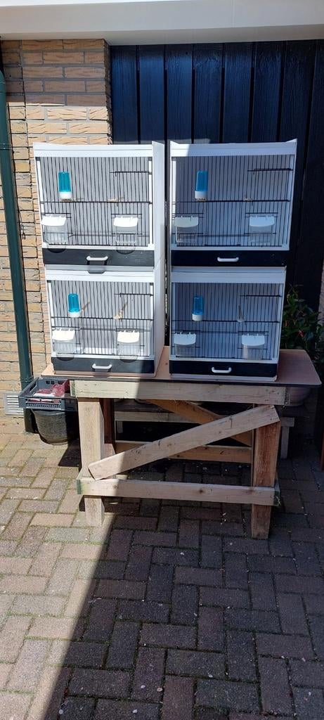 Bakker kunstof broedkooien 40 40 40, Dieren en Toebehoren, Vogels | Hokken en Kooien, Ophalen, Zo goed als nieuw, Kunststof, Broedkooi of Kweekkooi
