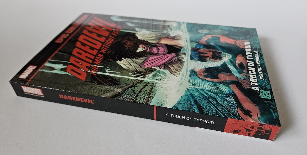 Daredevil Epic Collection TPB: A Touch Of Typhoid (OOP), Eén comic, Ophalen of Verzenden, Zo goed als nieuw, Amerika