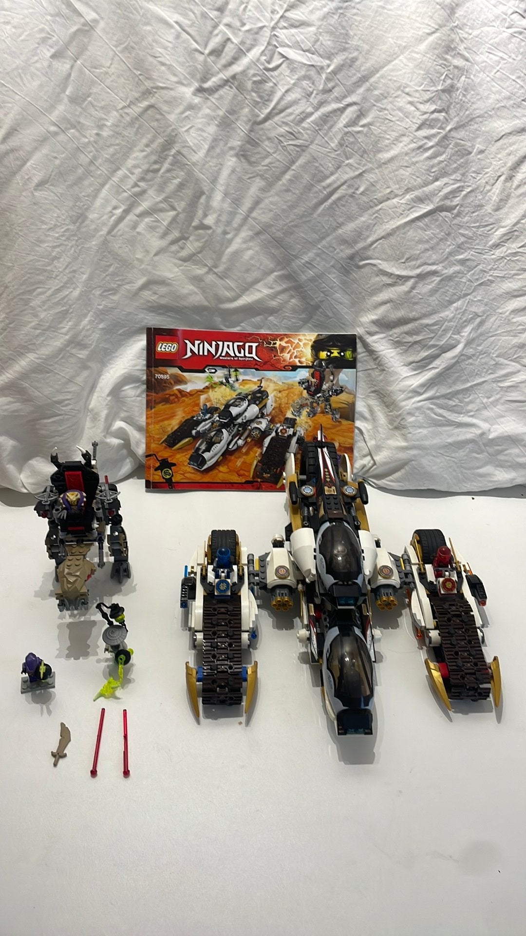 Lego Ninjago Ultra Stealth Raider set 70595, Kinderen en Baby's, Lego, Ophalen of Verzenden, Zo goed als nieuw, Inclusief accessoires