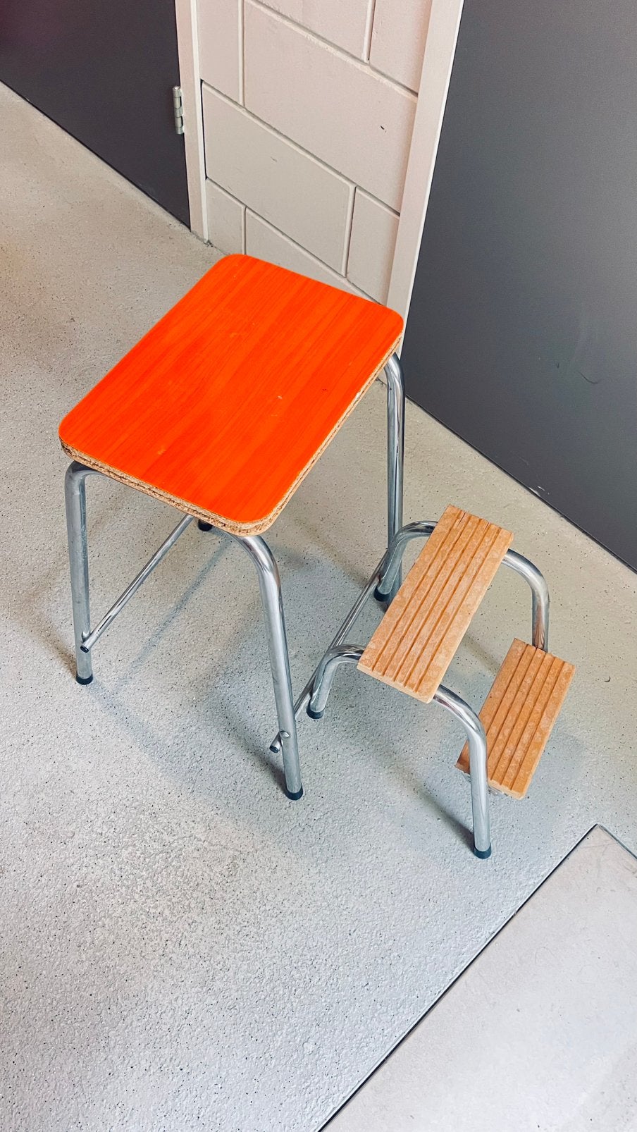 Vintage keukentrapje organe chroom goede staat, Huis en Inrichting, Krukjes, Ophalen, Gebruikt, Overige materialen