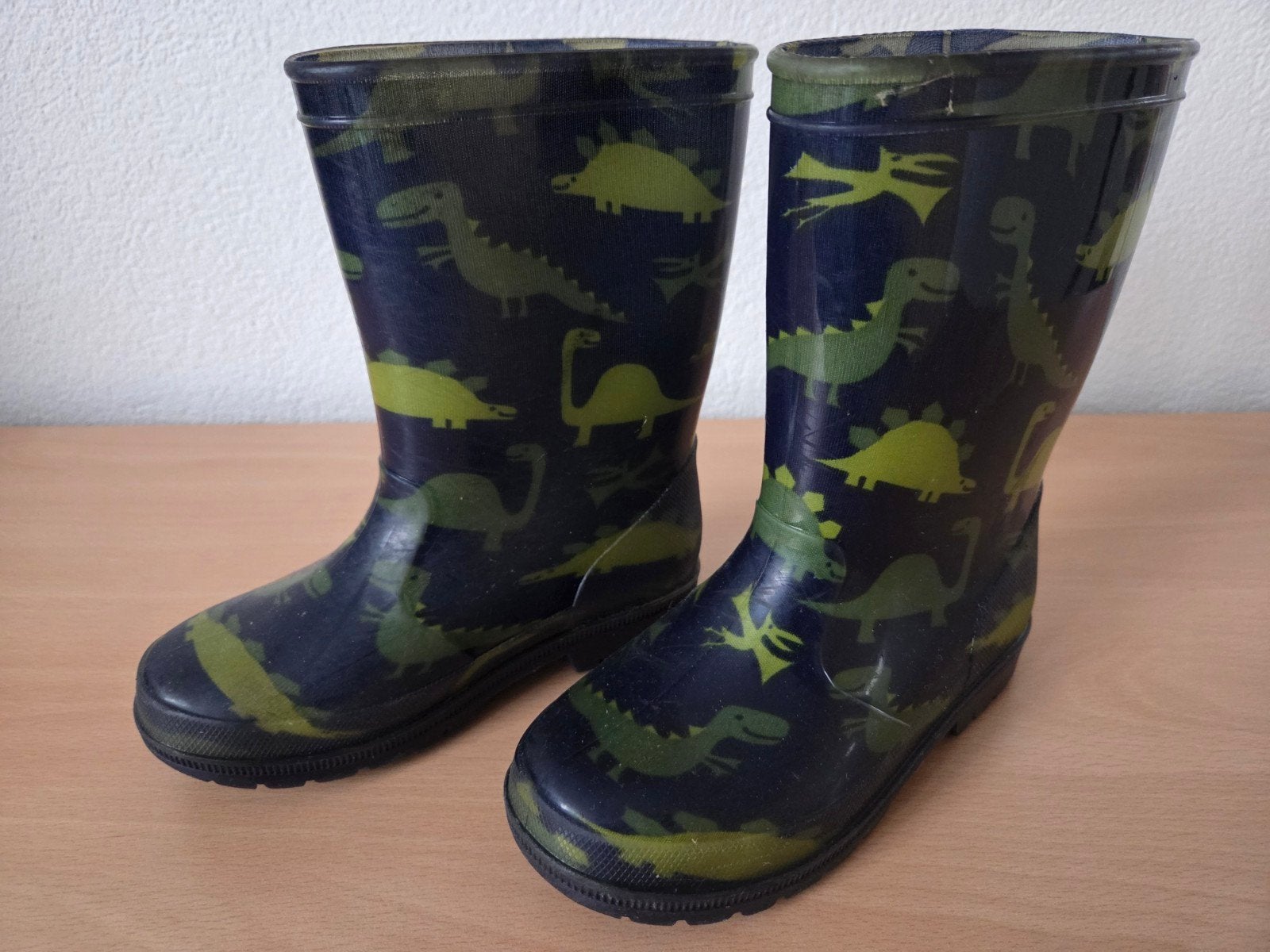 Laarzen met dino's maat 31, Ophalen of Verzenden, Jongen, Laarzen, Zo goed als nieuw
